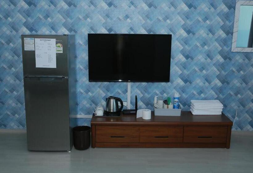 Quarto Familiar Superior, Mangsang Beach Pension