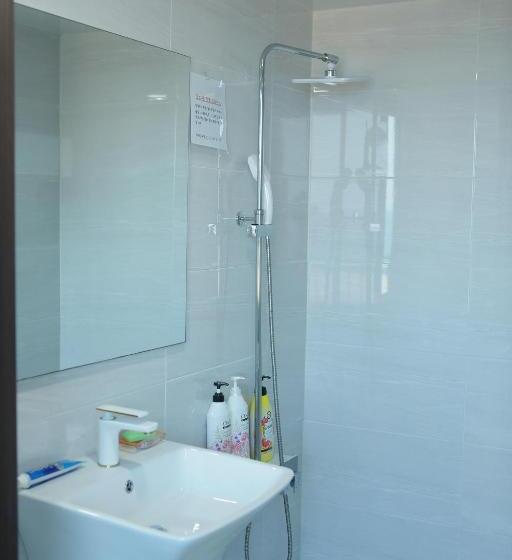 Suite Familiar, Mangsang Beach Pension