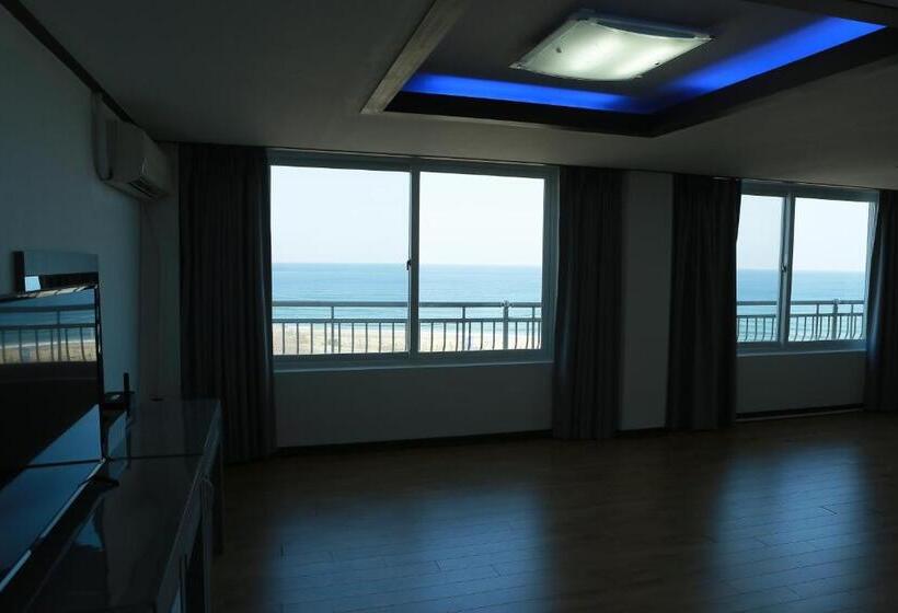 Suite Familiar, Mangsang Beach Pension