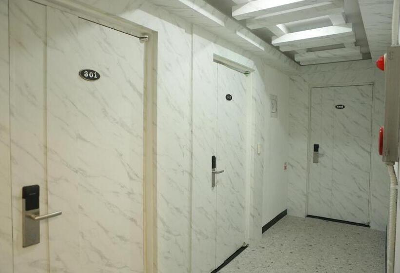 Quarto familiar vista mar, Mangsang Beach Pension