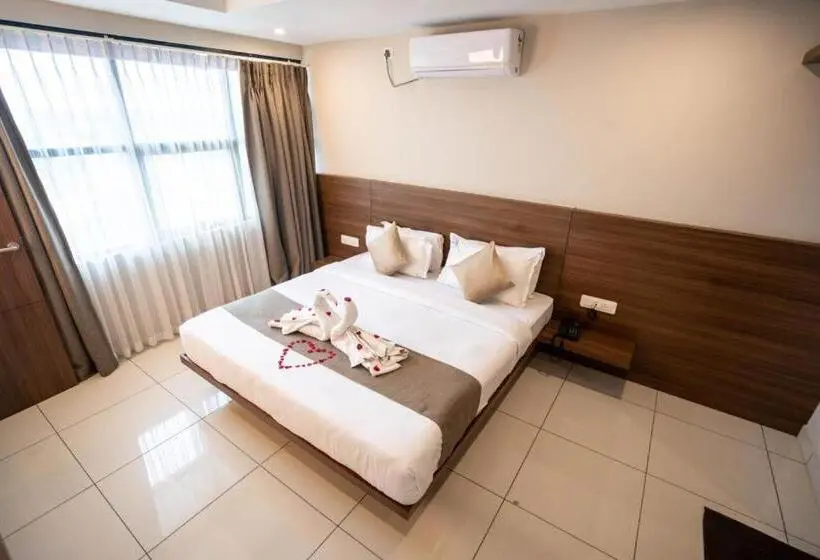 Deluxe Room, Samasth Palatial