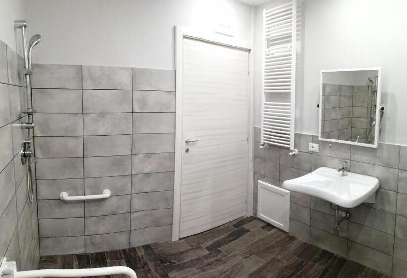 Полулюкс, Opera Boutique Rooms