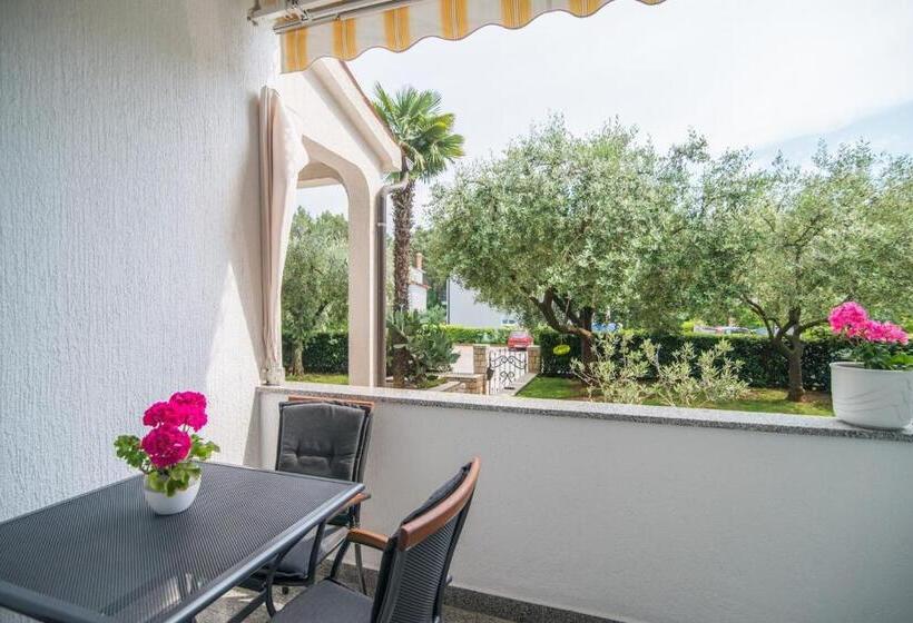 Апартаменты 1 Спальня с Террасой, Apartments Silvano 407