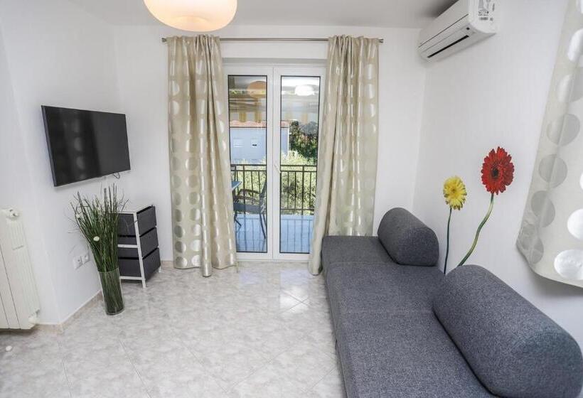 Апартаменты 1 Спальня с Балконом, Apartments Silvano 407