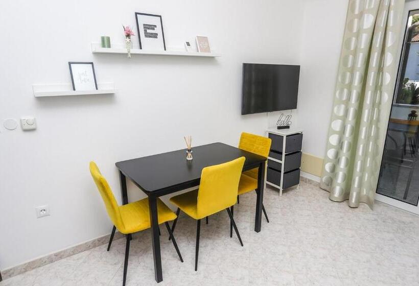 Апартаменты 1 Спальня с Террасой, Apartments Silvano 407