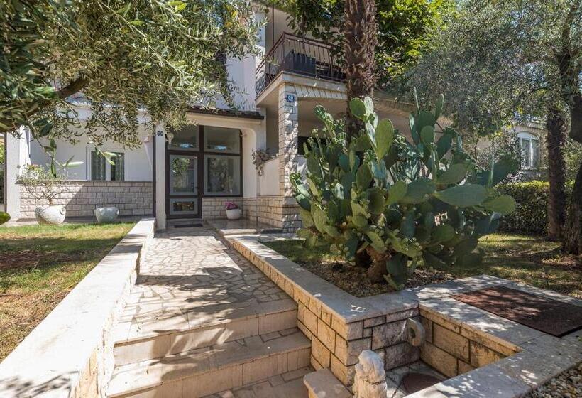 Апартаменты 1 Спальня с Балконом, Apartments Silvano 407