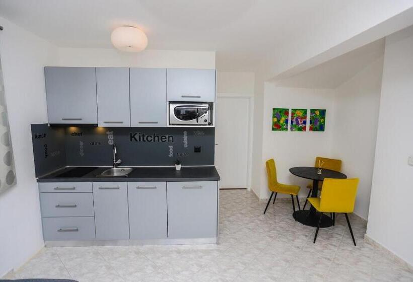 Апартаменты 1 Спальня с Балконом, Apartments Silvano 407