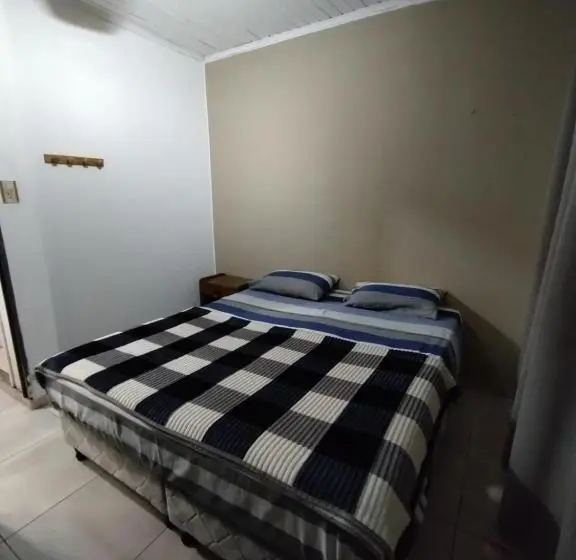 バス共有のスタンダードルーム, Como En Casa Hostel