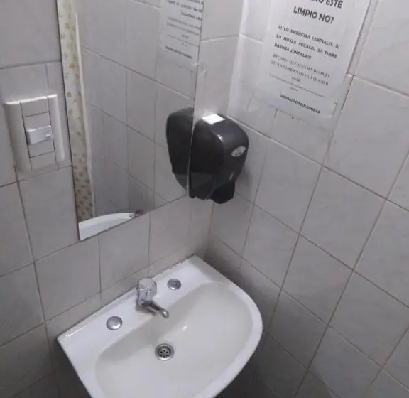 ルームシェアのワンベッド, Como En Casa Hostel