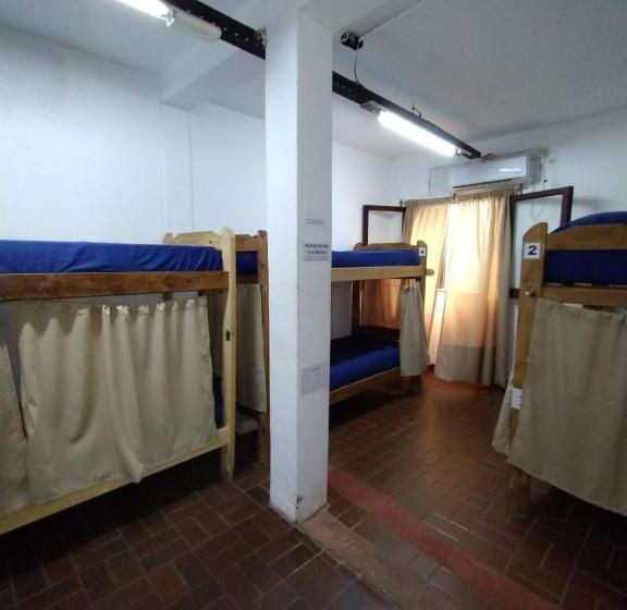 מיטה בחדר משותף, Como En Casa Hostel