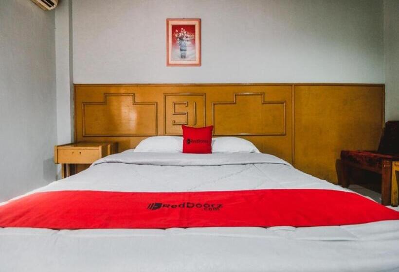 スタンダードルーム, Reddoorz Plus Near Rscm Jakarta