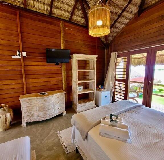 Triple Room Sea View, Vila Ybytu Eco Resort
