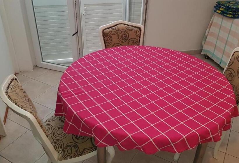 海の見える１ベッドルームアパートメント, Apartments Boćin Rosso