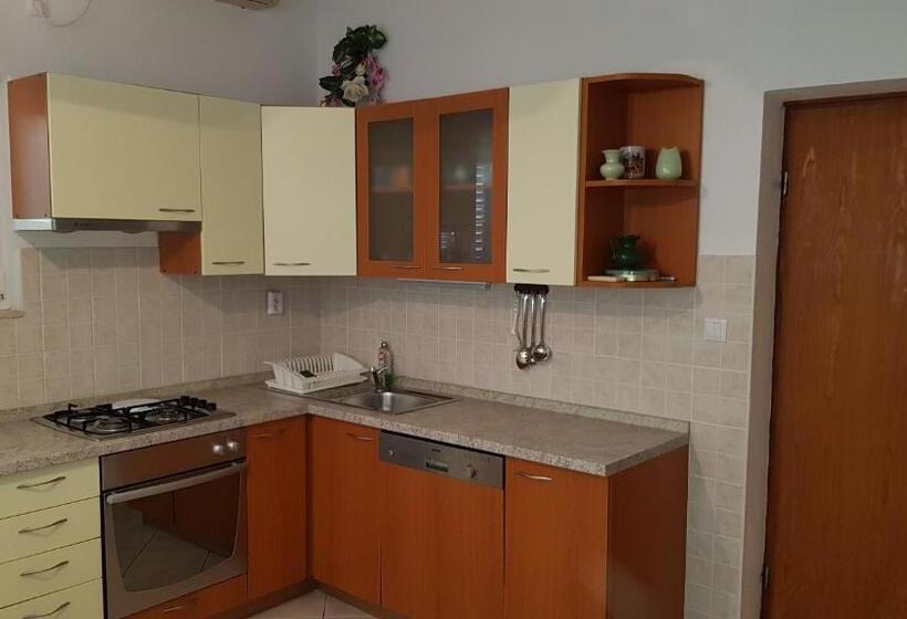 海の見える１ベッドルームアパートメント, Apartments Boćin Rosso