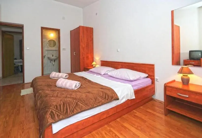テラス付き1ベッドルームアパートメント, Apartments Boćin Rosso