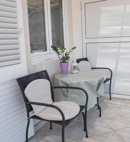 海の見える１ベッドルームアパートメント, Apartments Boćin Rosso