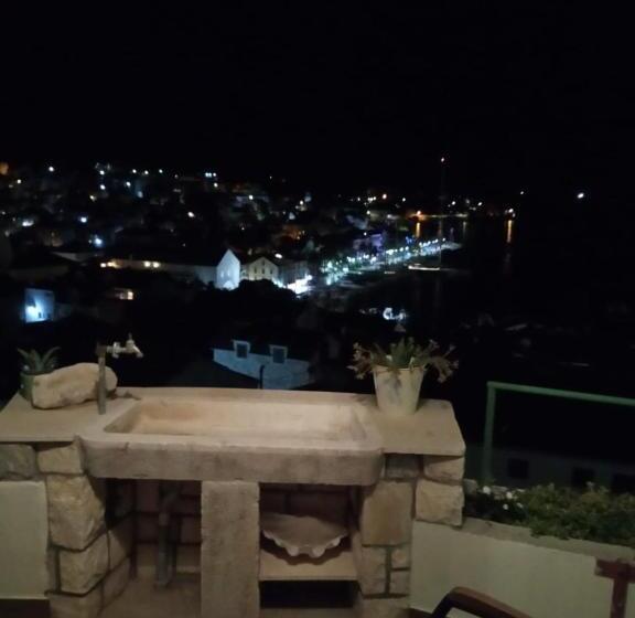 キングサイドベッドのスタンダードワンルーム, Apartments Boćin Rosso