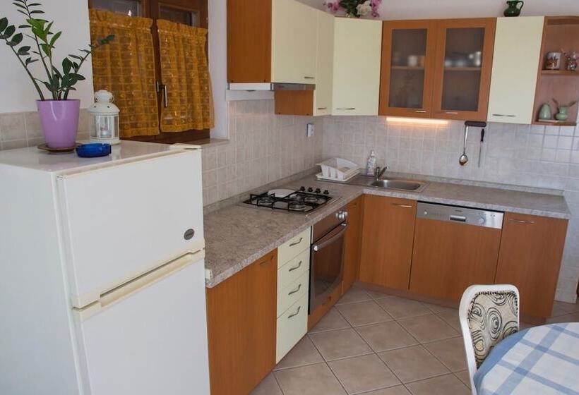 海の見える１ベッドルームアパートメント, Apartments Boćin Rosso