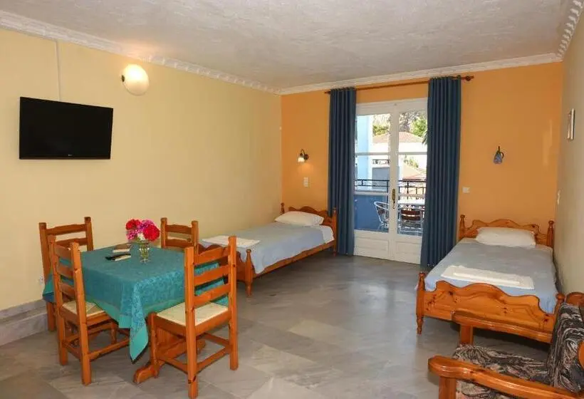 バルコニー付き１ベッドルームアパートメント, Blue Sky Hotel   Petra   Lesvos   Greece