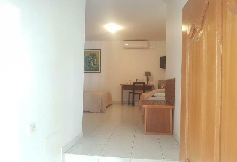 اتاق سوپریور, Arc