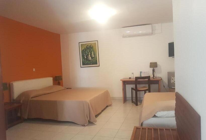 اتاق سوپریور, Arc