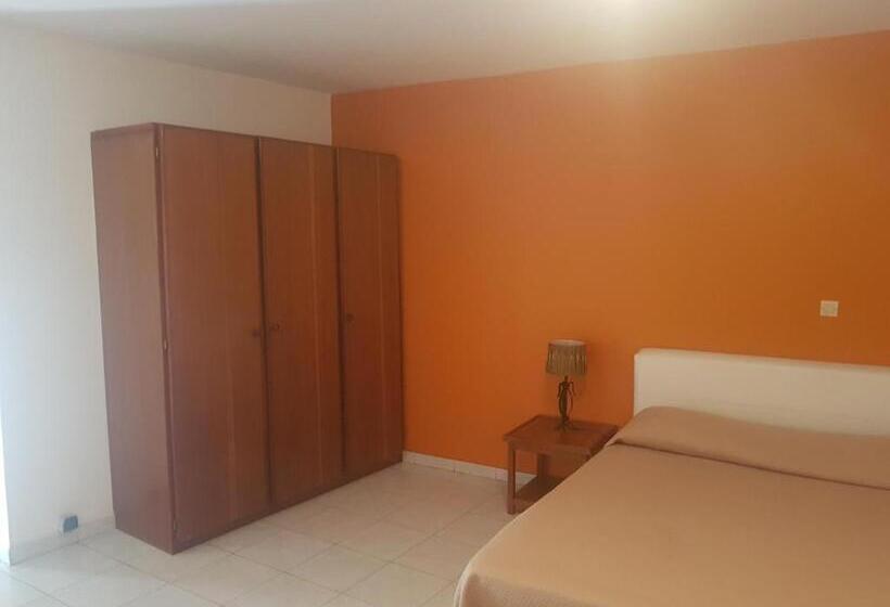 اتاق سوپریور, Arc