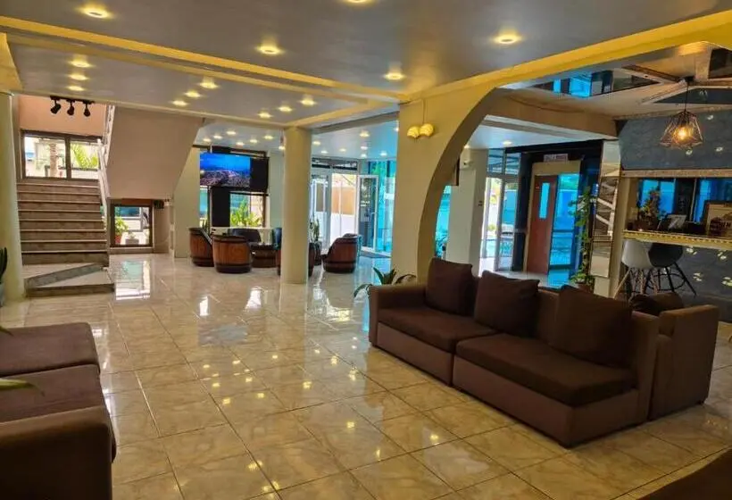 اتاق لوکس با بالکن, Mountview Tourist Residence