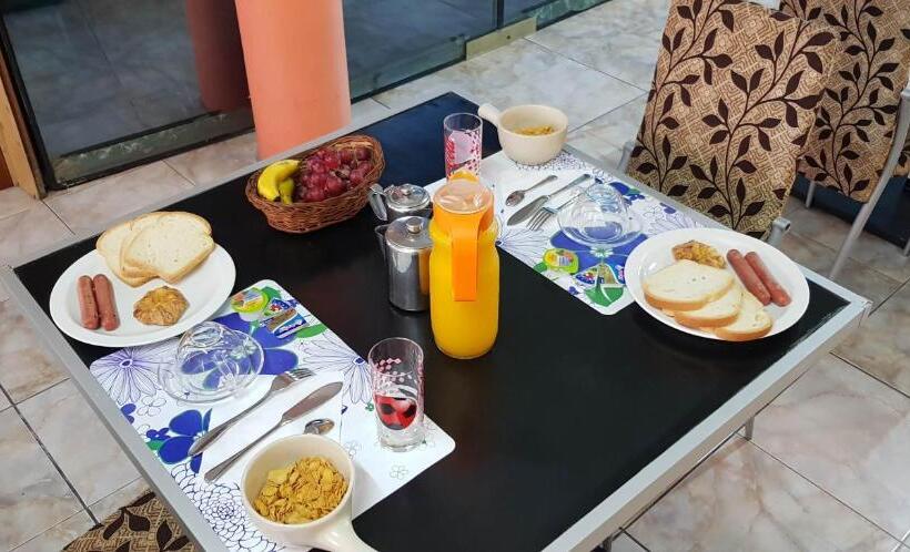 اتاق لوکس با بالکن, Mountview Tourist Residence