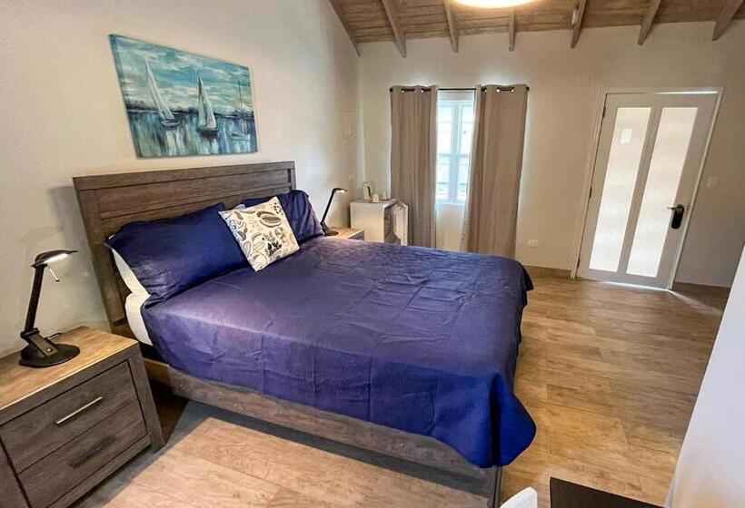 スタンダードルーム, The Moxy