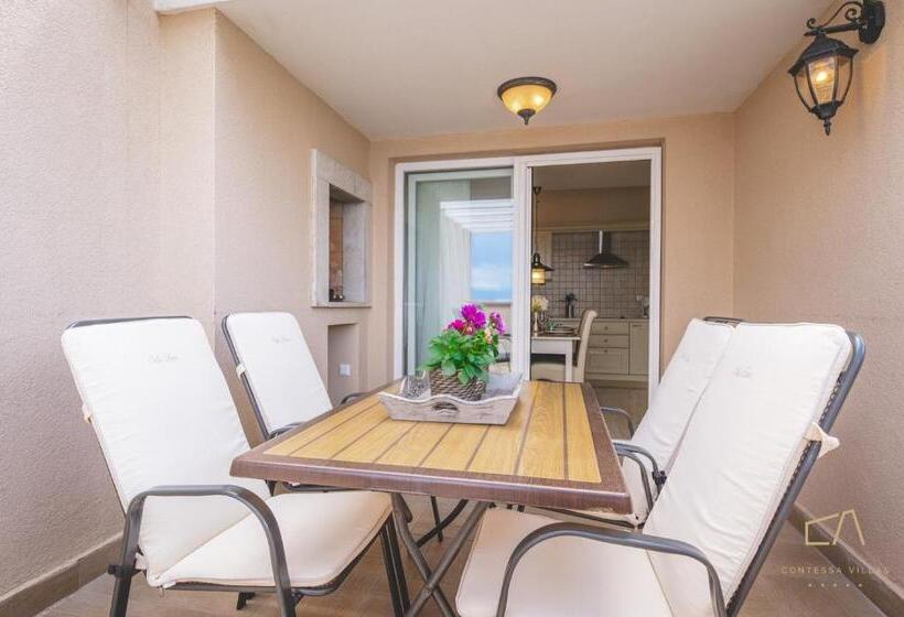 דירה בת חדר שינה 1 עם מרפסת, Luxury Apartments Villa Luce