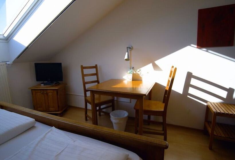 スタンダード4人部屋, Gastehaus Am Wasserpark