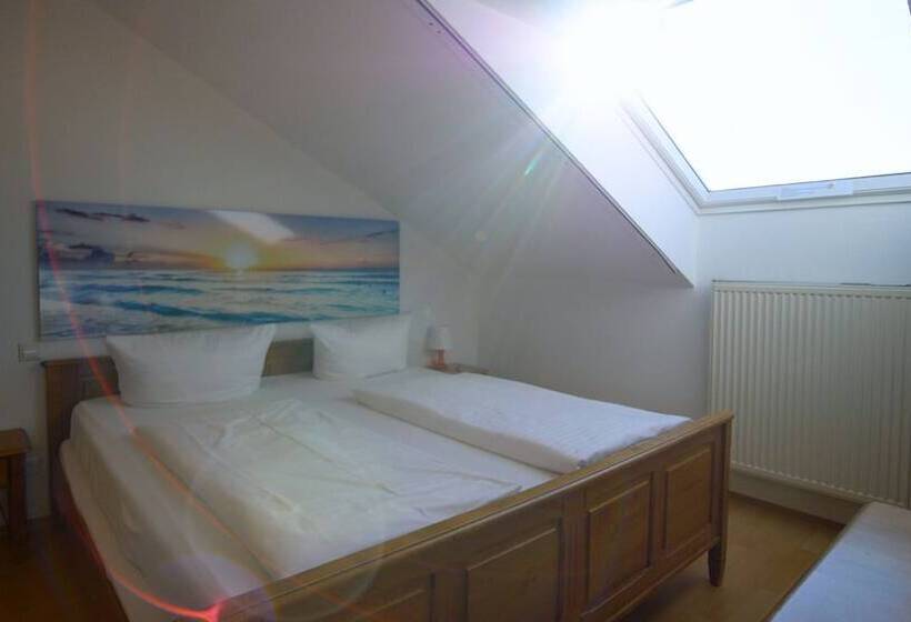 スタンダード4人部屋, Gastehaus Am Wasserpark