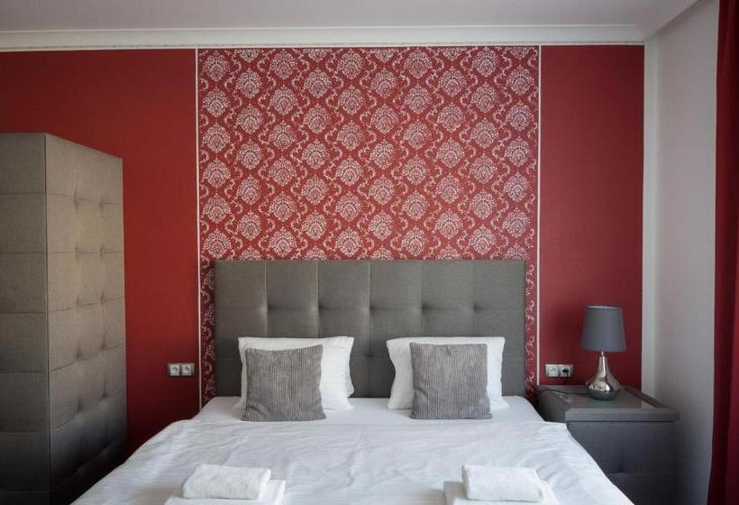 スーペリアスタジオ, Villa Kiwi