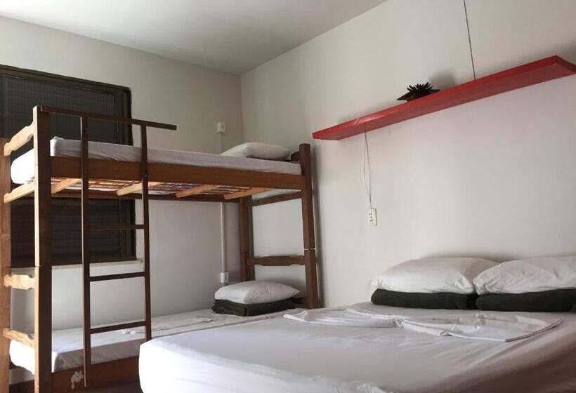 标准四人间共用浴室, Da Orla Pampulha Hostel