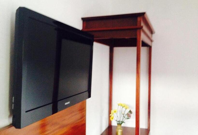 اتاق استاندارد یک نفره, Matalbatz