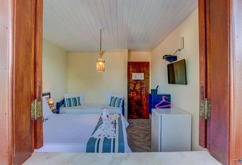 غرفة قياسية ثلاثية مع حمام خارجي, Pousada Galeão Itacaré