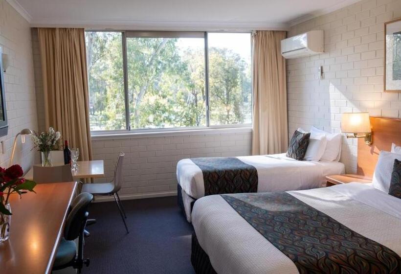 Номер Deluxe Вид на Парк, Parkview Motor Inn And Apartments