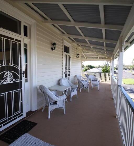 خانه 1 خوابه, Riversleigh House