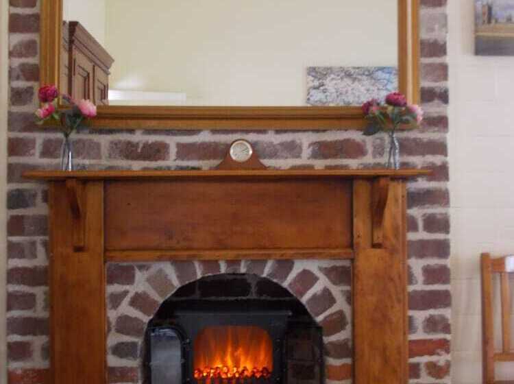 اتاق لوکس, Riversleigh House