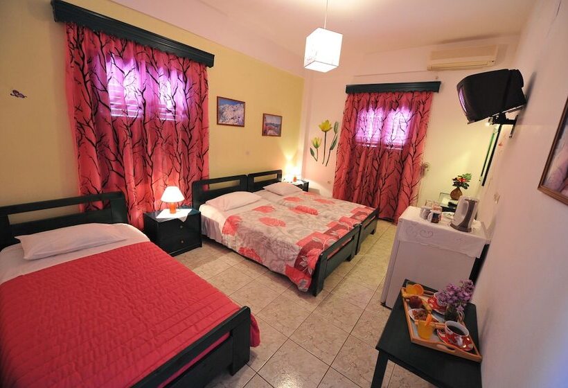 Standard 3 Pers. Værelse, Villa Koronios