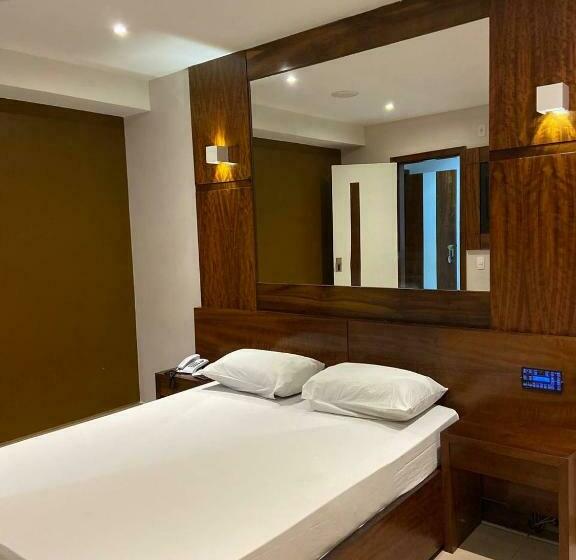 اتاق لوکس, Verona