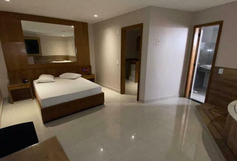 سوئیت با وان آب گرم, Verona