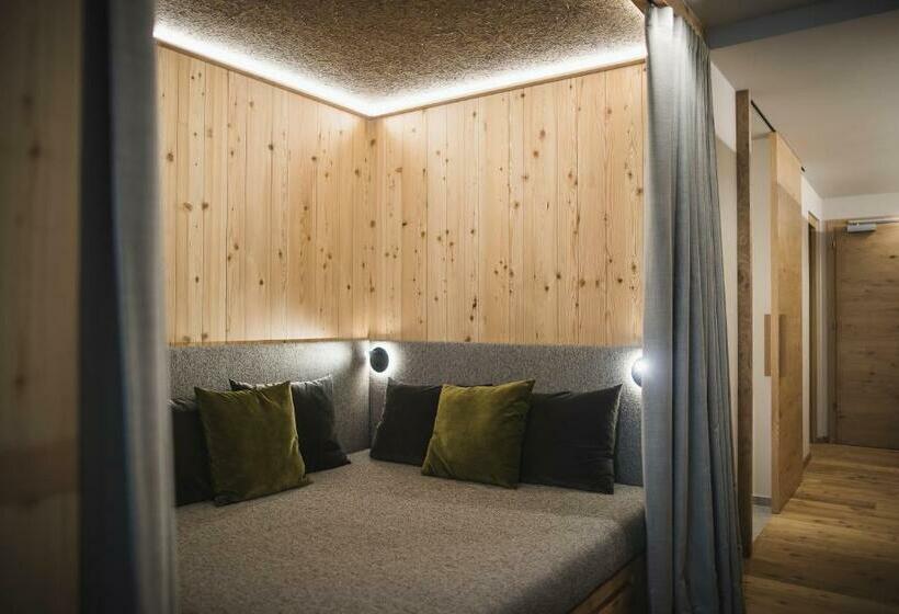 带阳台套房, Autentis