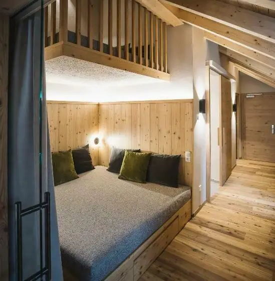 Duplex-sviitti, Autentis