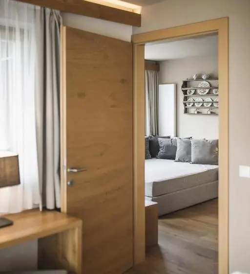 Suite with Terrace, Autentis