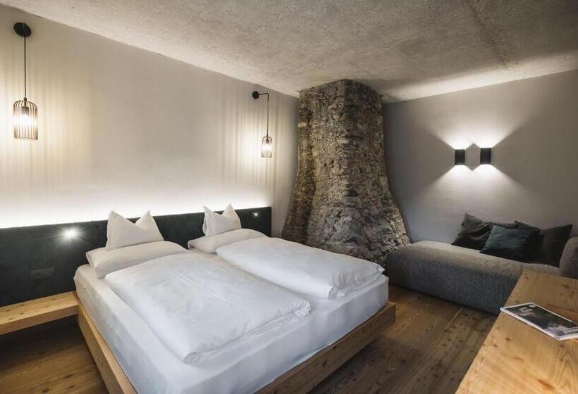 小型套房, Autentis