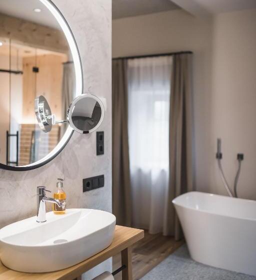 高级套房, Autentis