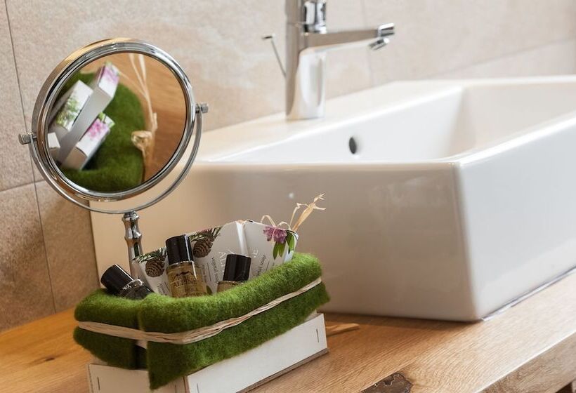 高级大房间, Autentis