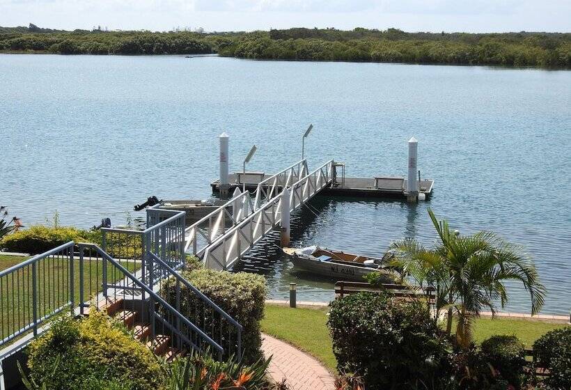 آپارتمان 1 خوابه همکف, On The River Apartments