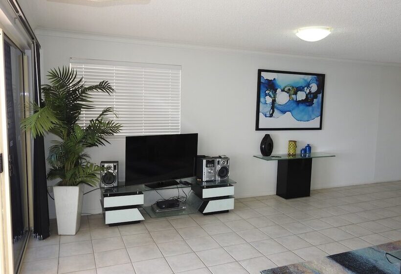 آپارتمان 3 خوابه, On The River Apartments